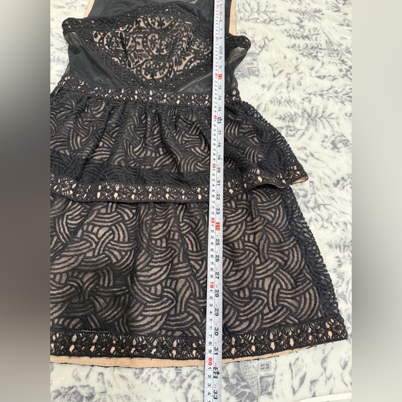 BCBGMAXAZRIA “Joselyn” Black Lace Mesh Cocktail Dress Size 6 NWT $368 - Picture 14 of 15